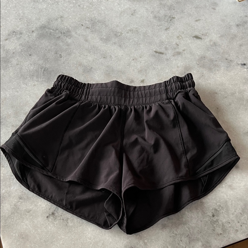 Lululemon Hotty Hot 2.5 Shorts